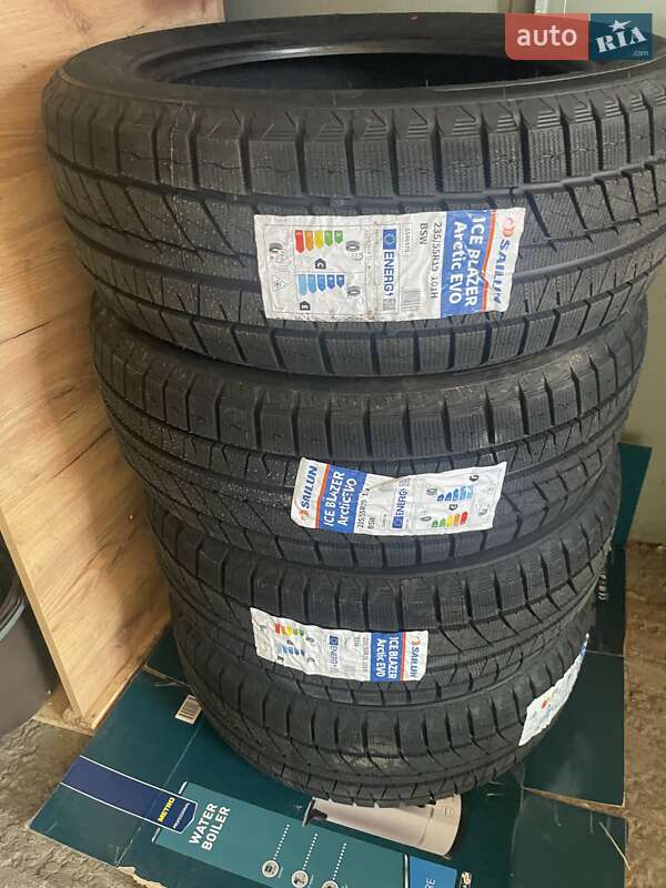 Позашляховик / Кросовер Honda CR-V 2018 в Києві