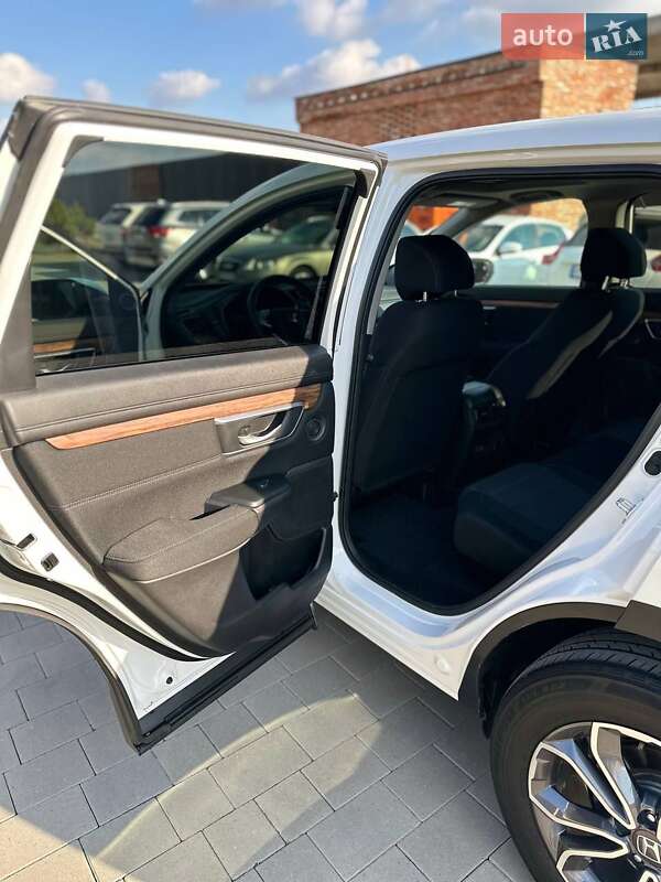 Внедорожник / Кроссовер Honda CR-V 2021 в Хмельницком