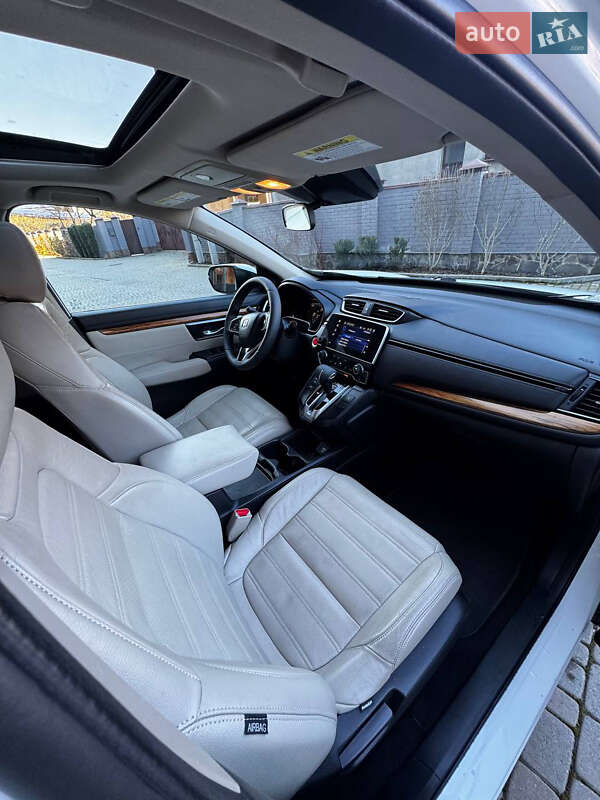 Позашляховик / Кросовер Honda CR-V 2017 в Львові