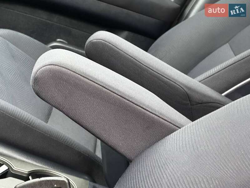 Внедорожник / Кроссовер Honda CR-V 2011 в Ахтырке фото 29 Внедорожник / Кроссовер Honda CR-V 2011 в Ахтырке