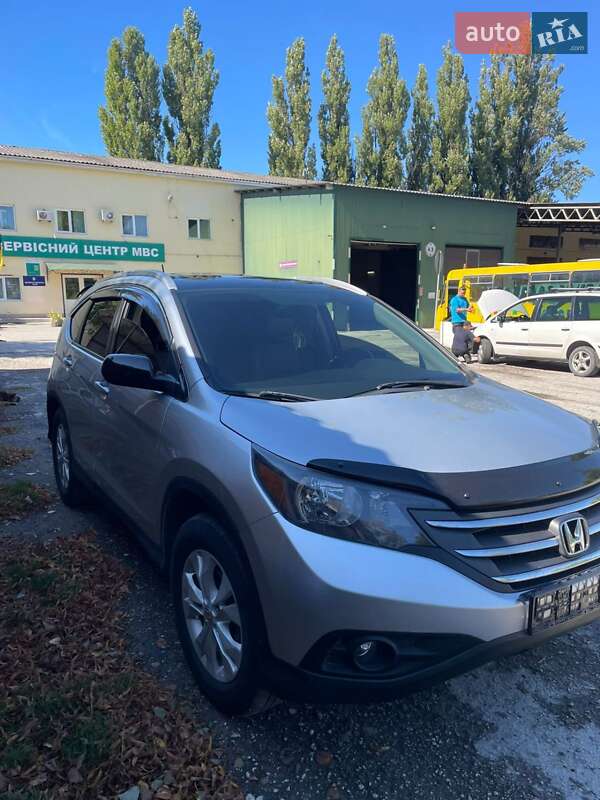 Внедорожник / Кроссовер Honda CR-V 2013 в Черновцах