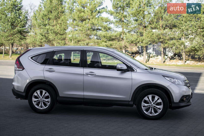 Позашляховик / Кросовер Honda CR-V 2014 в Гайсину