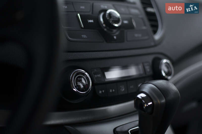 Позашляховик / Кросовер Honda CR-V 2014 в Гайсину