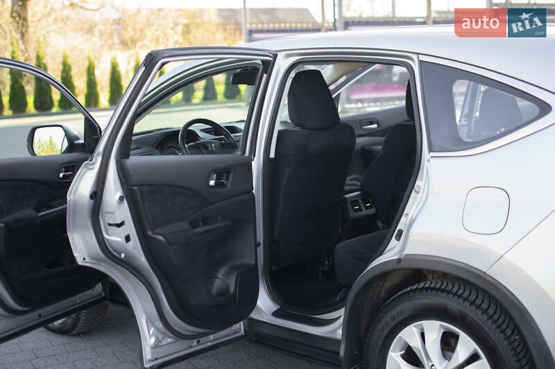 Позашляховик / Кросовер Honda CR-V 2014 в Гайсину