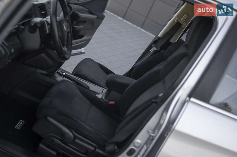 Позашляховик / Кросовер Honda CR-V 2014 в Гайсину