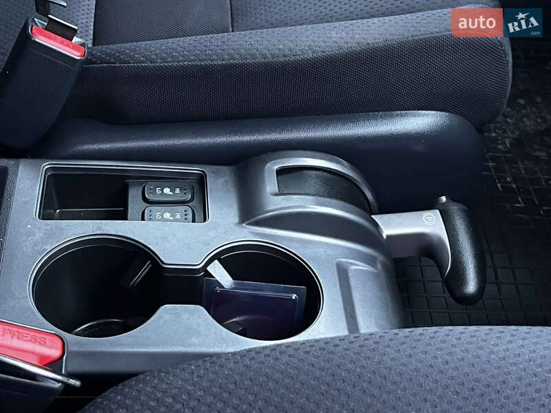 Внедорожник / Кроссовер Honda CR-V 2008 в Борщеве