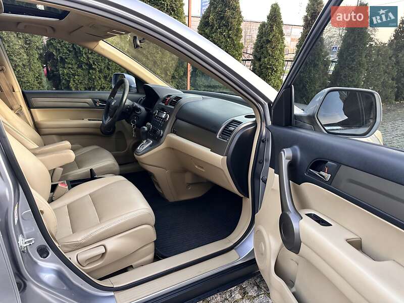 Позашляховик / Кросовер Honda CR-V 2008 в Києві