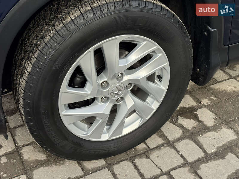 Позашляховик / Кросовер Honda CR-V 2015 в Ковелі