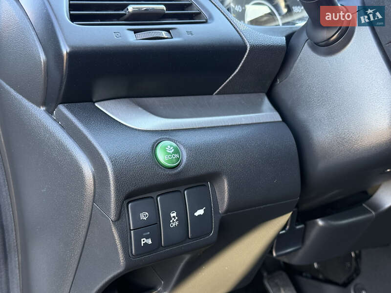 Позашляховик / Кросовер Honda CR-V 2013 в Радивиліві