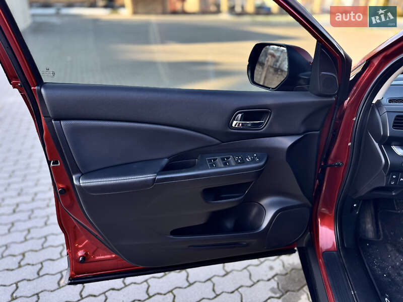 Внедорожник / Кроссовер Honda CR-V 2015 в Радивилове