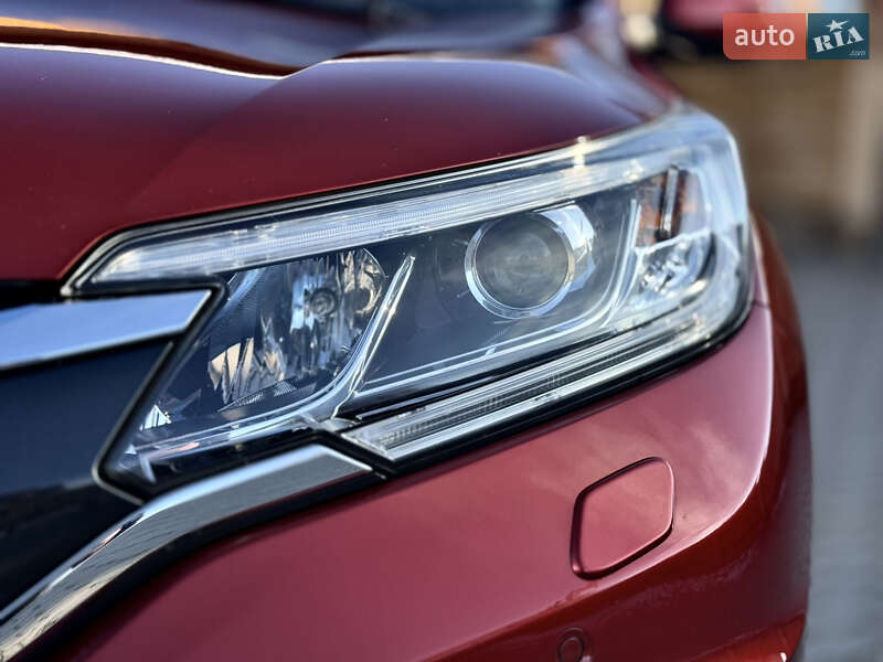 Внедорожник / Кроссовер Honda CR-V 2015 в Радивилове