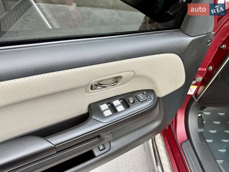 Позашляховик / Кросовер Honda CR-V 2006 в Києві