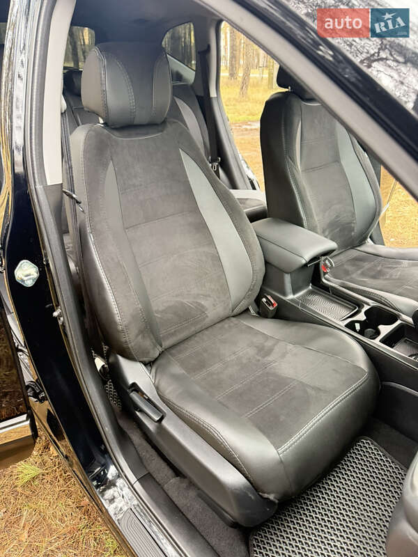 Позашляховик / Кросовер Honda CR-V 2017 в Чернігові фото 43 Позашляховик / Кросовер Honda CR-V 2017 в Чернігові