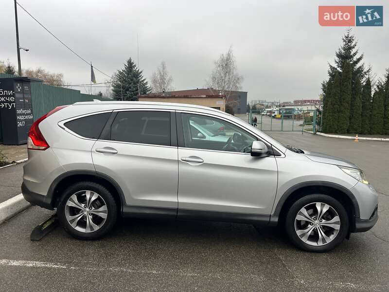 Внедорожник / Кроссовер Honda CR-V 2014 в Киеве