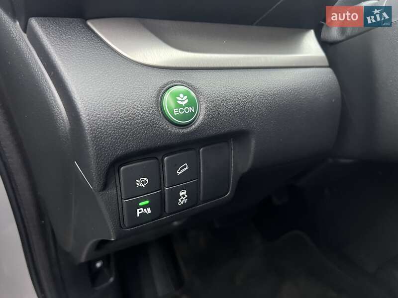 Внедорожник / Кроссовер Honda CR-V 2014 в Киеве