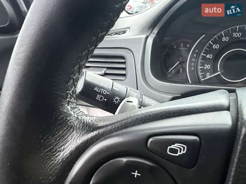 Внедорожник / Кроссовер Honda CR-V 2014 в Киеве