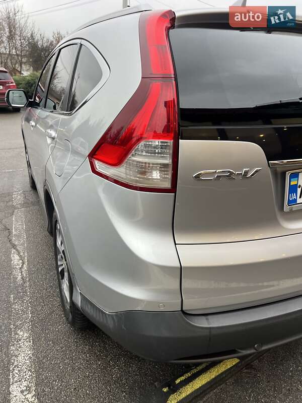 Внедорожник / Кроссовер Honda CR-V 2014 в Киеве