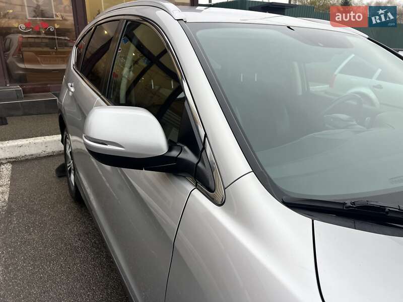 Внедорожник / Кроссовер Honda CR-V 2014 в Киеве