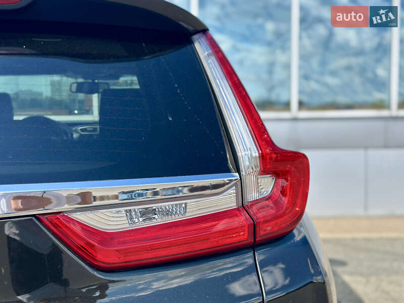 Позашляховик / Кросовер Honda CR-V 2018 в Києві