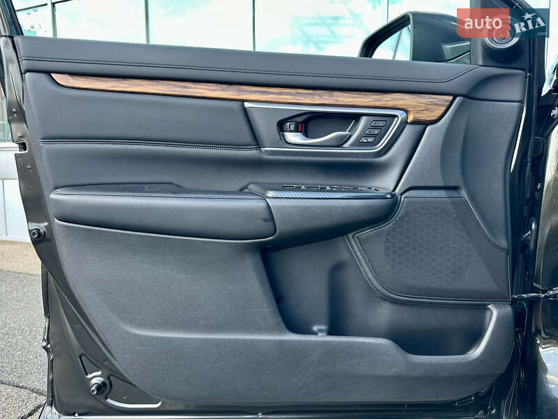 Позашляховик / Кросовер Honda CR-V 2018 в Києві