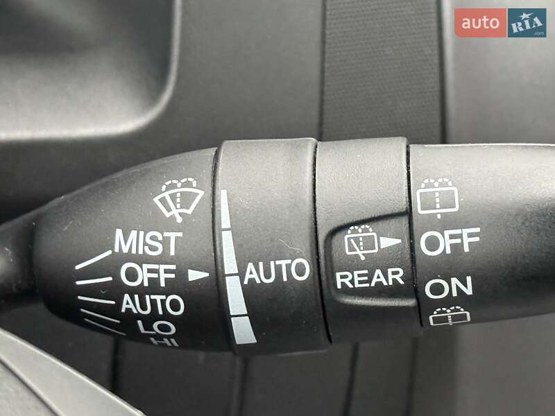 Позашляховик / Кросовер Honda CR-V 2008 в Києві