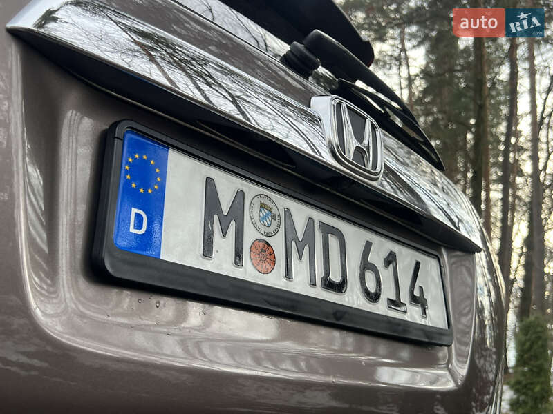 Внедорожник / Кроссовер Honda CR-V 2010 в Трускавце