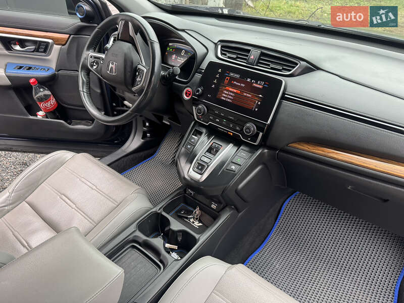 Внедорожник / Кроссовер Honda CR-V 2021 в Киеве