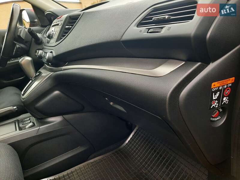 Внедорожник / Кроссовер Honda CR-V 2014 в Стрые