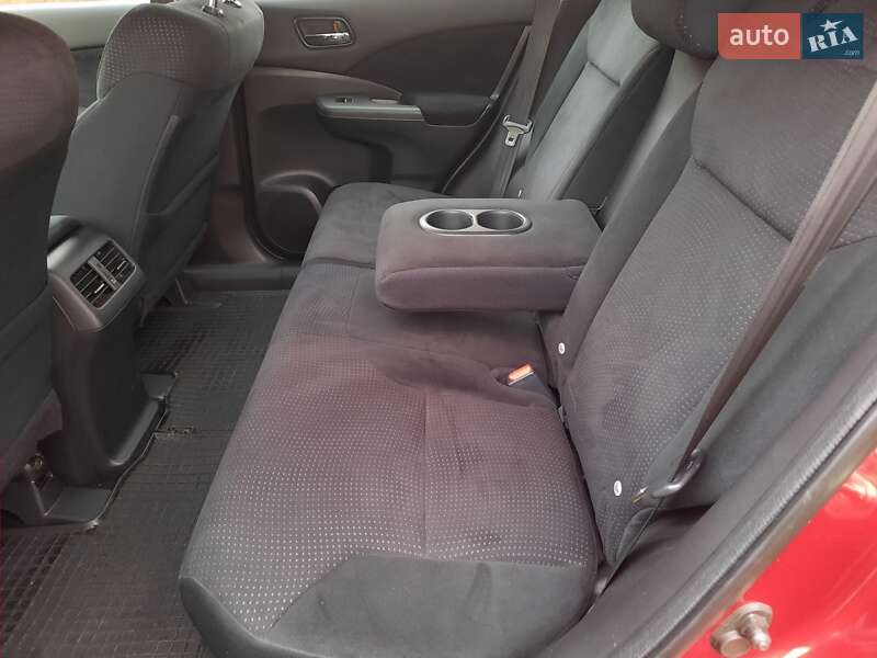 Внедорожник / Кроссовер Honda CR-V 2014 в Стрые