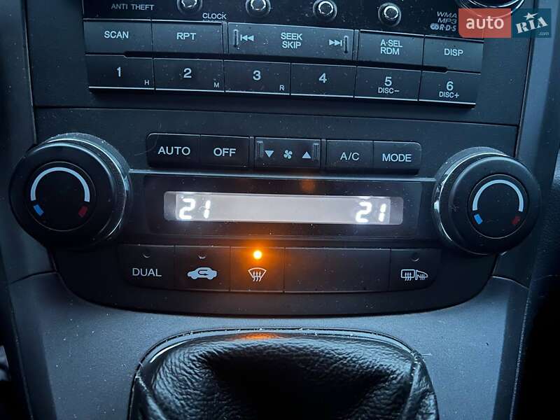 Позашляховик / Кросовер Honda CR-V 2008 в Києві