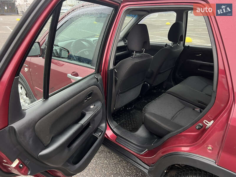 Позашляховик / Кросовер Honda CR-V 2005 в Києві