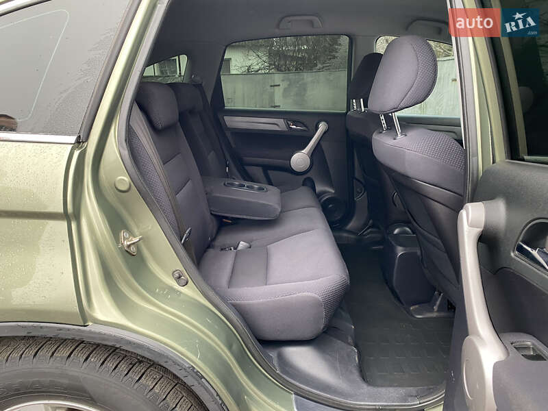 Позашляховик / Кросовер Honda CR-V 2007 в Києві фото 13 Позашляховик / Кросовер Honda CR-V 2007 в Києві