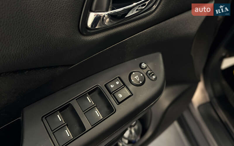 Внедорожник / Кроссовер Honda CR-V 2015 в Шептицькому