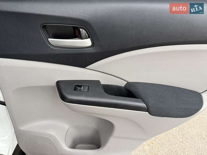 Внедорожник / Кроссовер Honda CR-V 2015 в Киеве фото 39 Внедорожник / Кроссовер Honda CR-V 2015 в Киеве