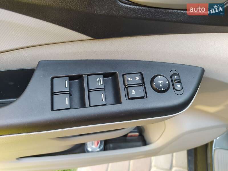 Позашляховик / Кросовер Honda CR-V 2014 в Вінниці