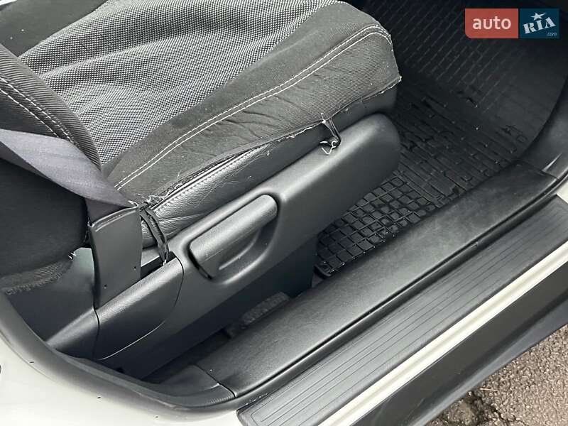 Позашляховик / Кросовер Honda CR-V 2016 в Києві