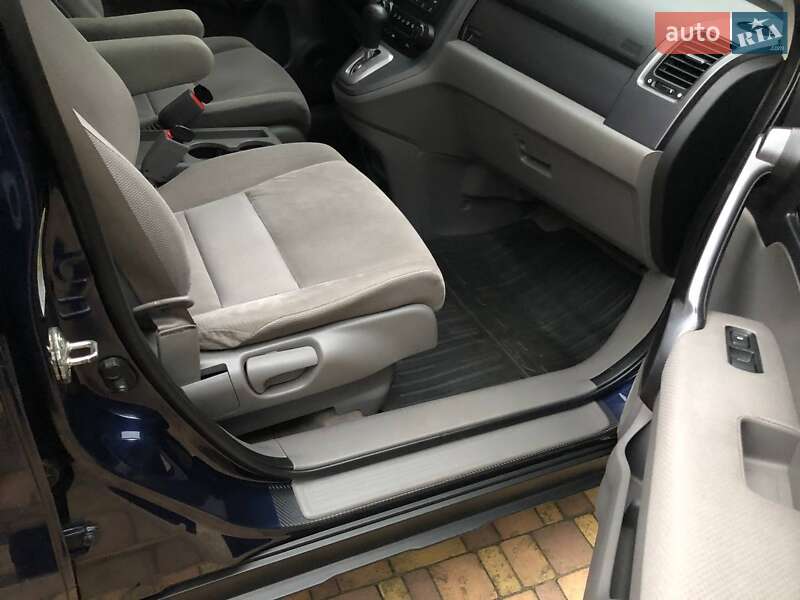 Позашляховик / Кросовер Honda CR-V 2009 в Охтирці