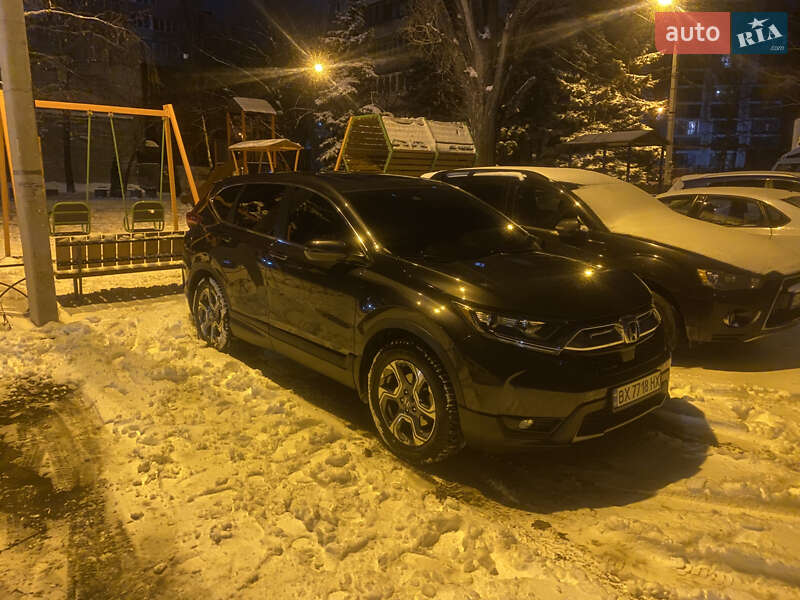 Позашляховик / Кросовер Honda CR-V 2017 в Дніпрі