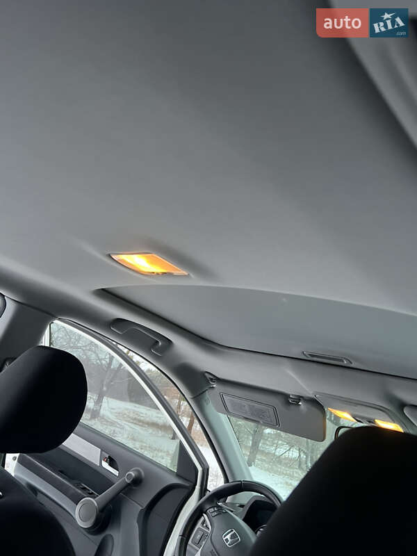 Позашляховик / Кросовер Honda CR-V 2011 в Богодухіву