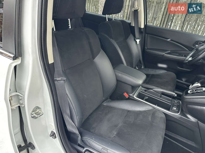 Внедорожник / Кроссовер Honda CR-V 2017 в Киеве