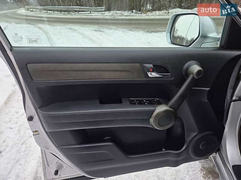 Позашляховик / Кросовер Honda CR-V 2011 в Харкові