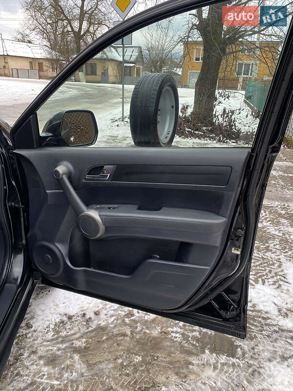 Внедорожник / Кроссовер Honda CR-V 2010 в Сваляве фото 14 Внедорожник / Кроссовер Honda CR-V 2010 в Сваляве