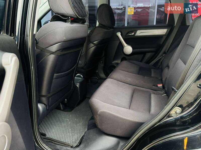 Внедорожник / Кроссовер Honda CR-V 2007 в Тернополе