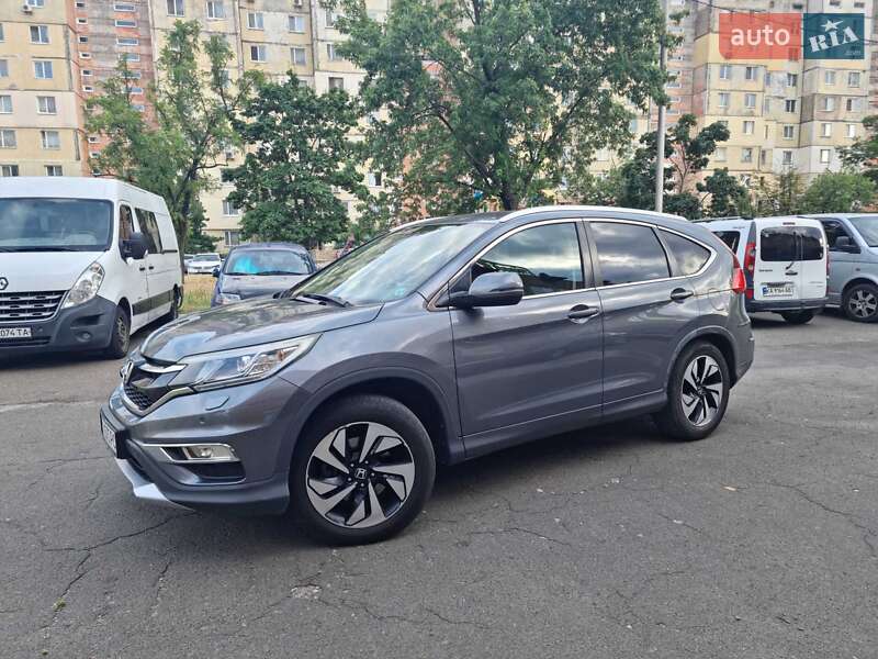 Внедорожник / Кроссовер Honda CR-V 2015 в Киеве