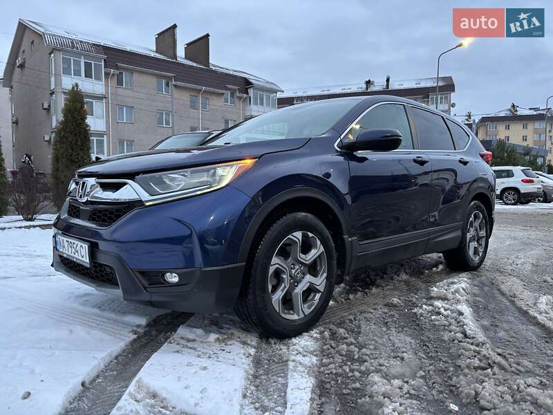 Внедорожник / Кроссовер Honda CR-V 2017 в Киеве