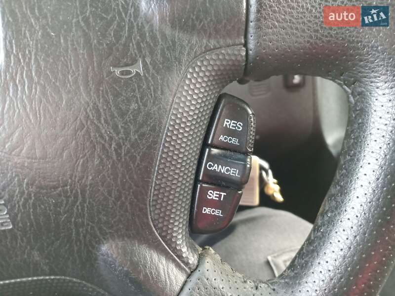 Внедорожник / Кроссовер Honda CR-V 2005 в Кременчуге