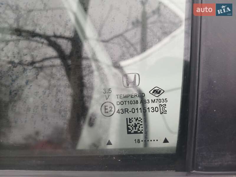 Внедорожник / Кроссовер Honda CR-V 2018 в Полтаве