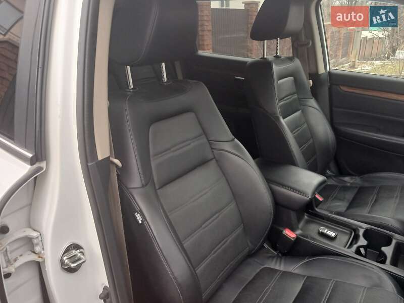 Внедорожник / Кроссовер Honda CR-V 2018 в Полтаве