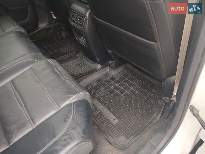 Внедорожник / Кроссовер Honda CR-V 2018 в Полтаве