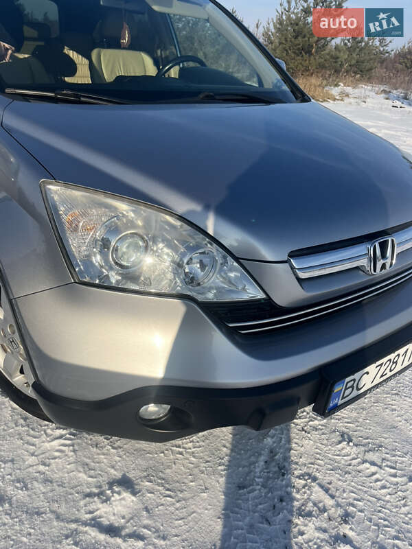 Внедорожник / Кроссовер Honda CR-V 2007 в Жовкве